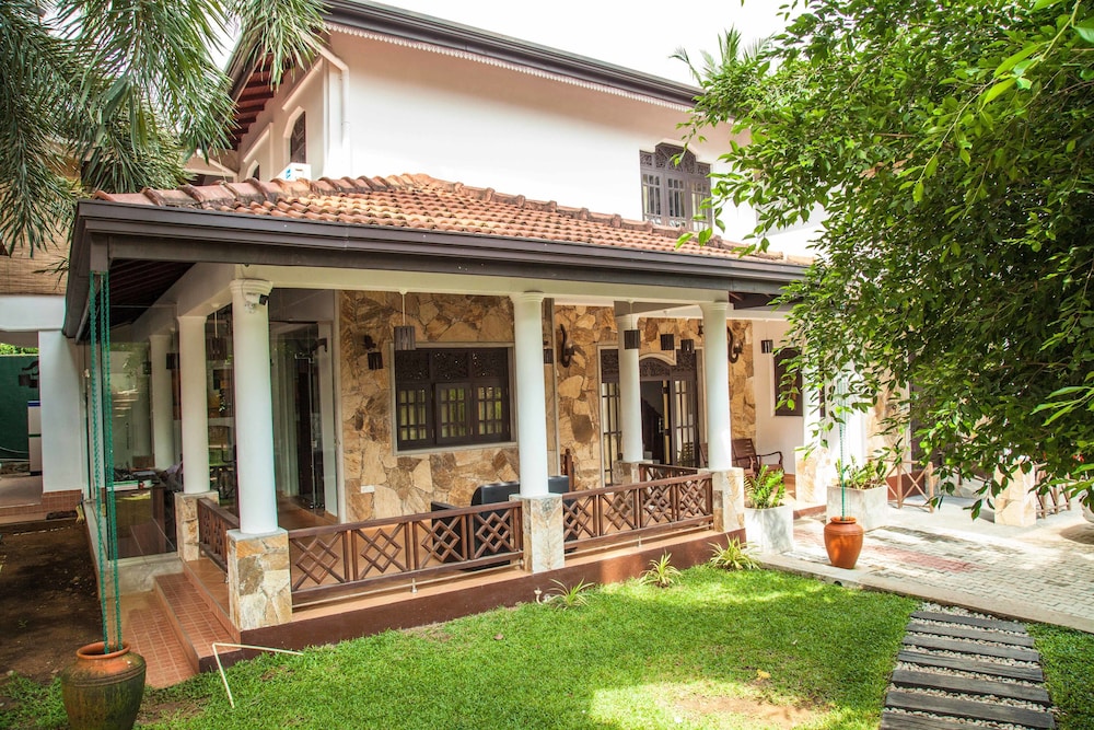 Villa with Garden View photo 3