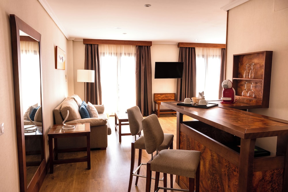 Suite, Mountain View
