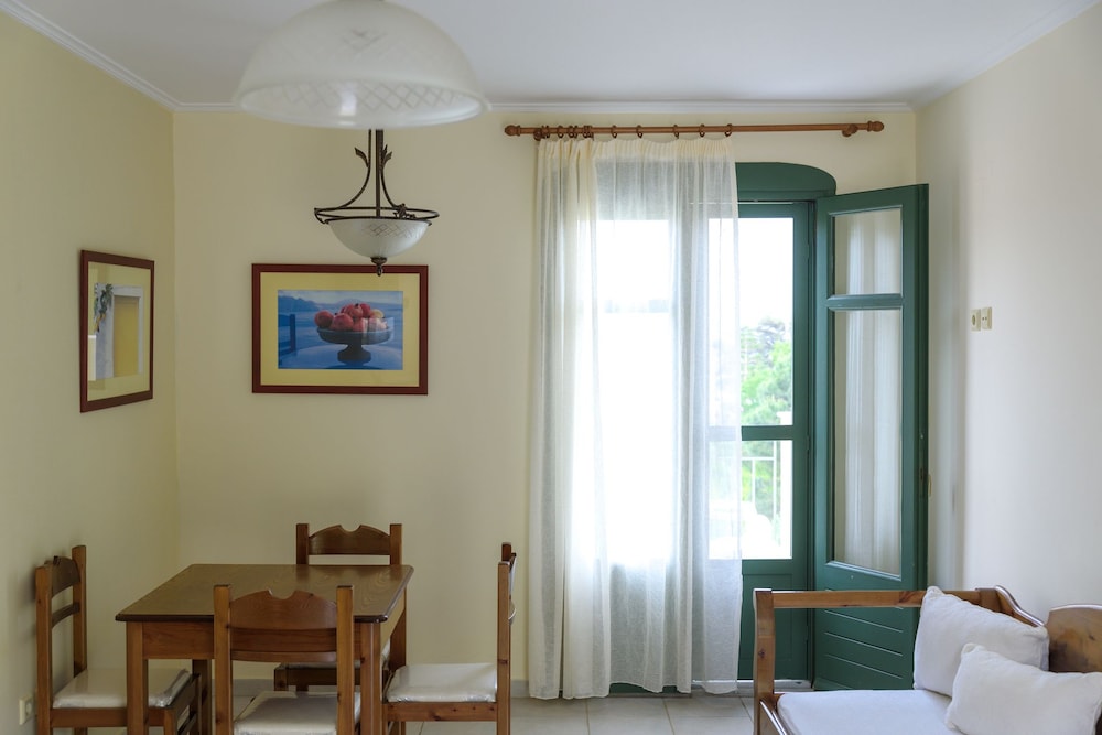 Apartment, 1 Bedroom - Photo 2