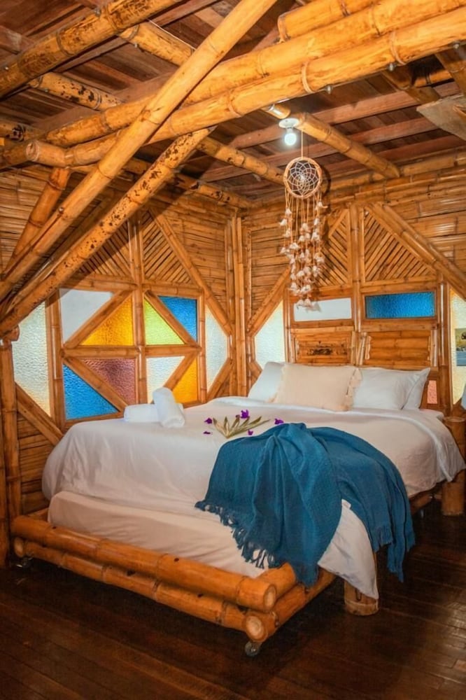 Exclusive Cabin, Multiple Beds photo 1