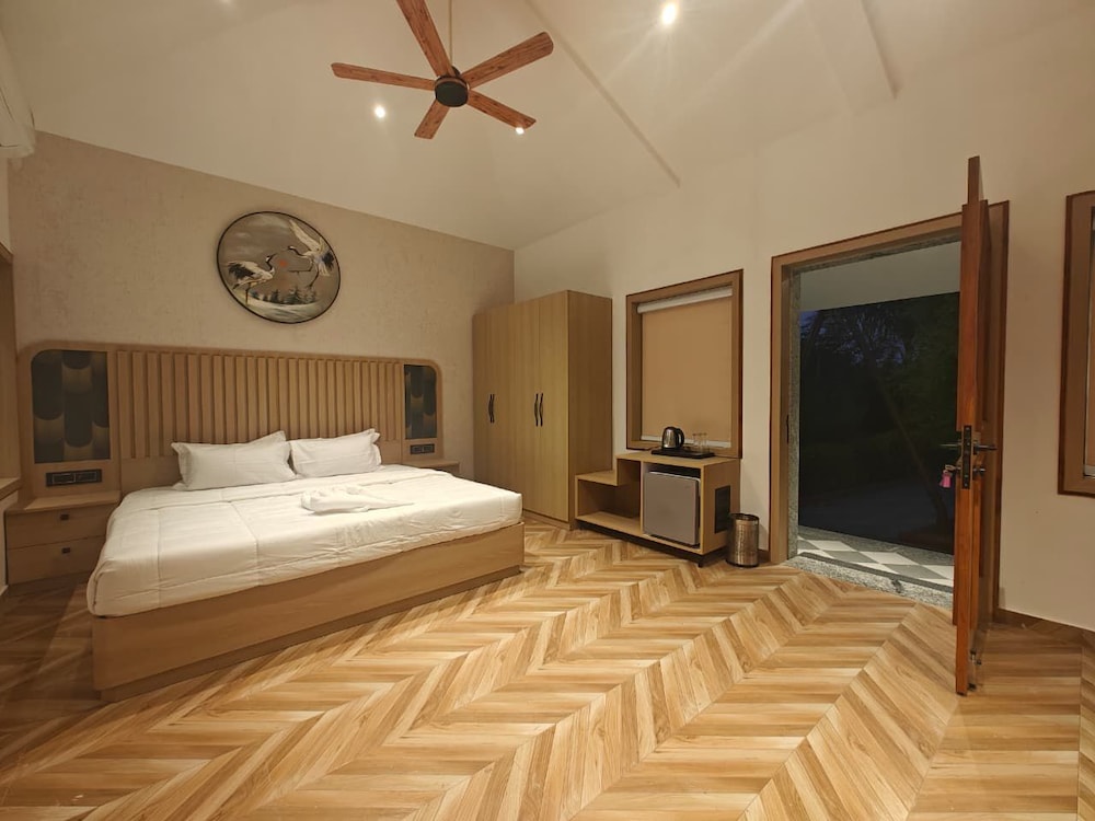 Deluxe Room, Balcony photo 3