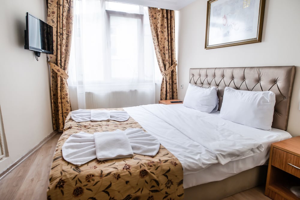 Room, Ground Floor photo 2