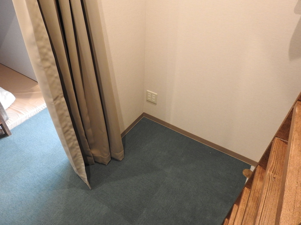 Mixed Dormitory Room photo 3