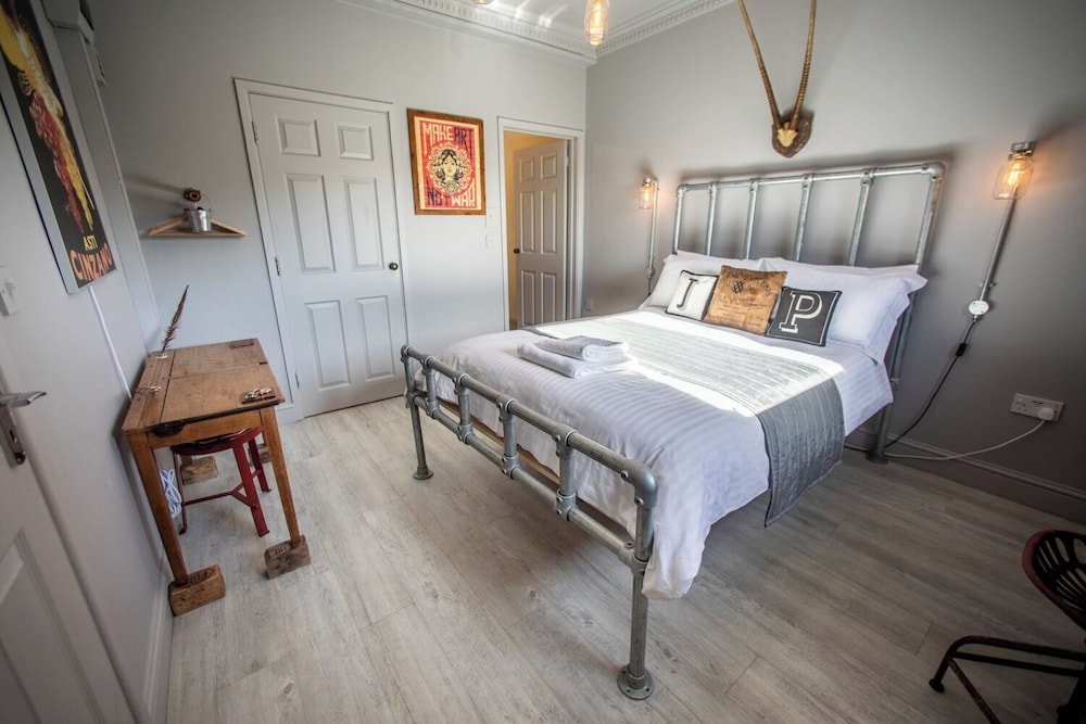 Premier Studio, Ensuite (Studio 4- Boyo) photo 1