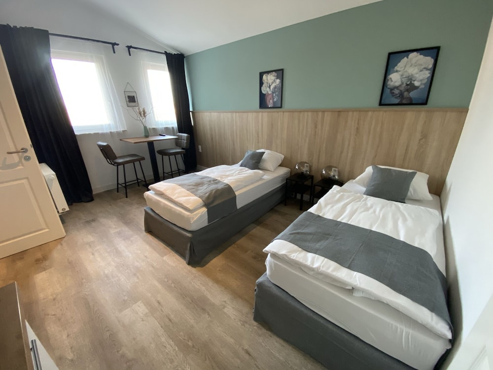 Comfort Studio, 2 Twin Beds