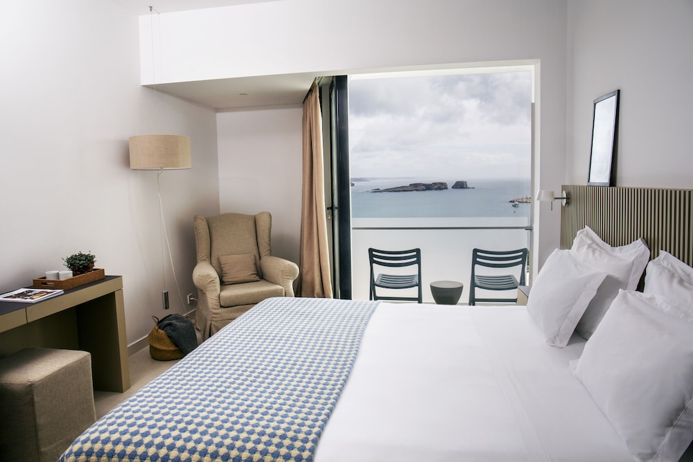 Double Room, Sea View - Photo 3