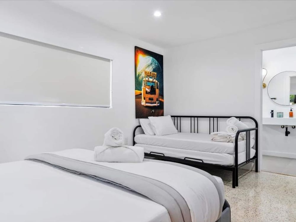 Sleek Modern Miami Getaway With Pool Oasis, 사진 4