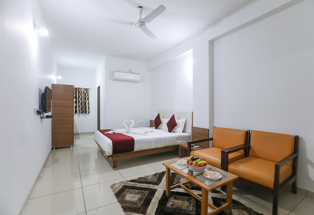 Deluxe Double Room, 1 Double Bed photo 2