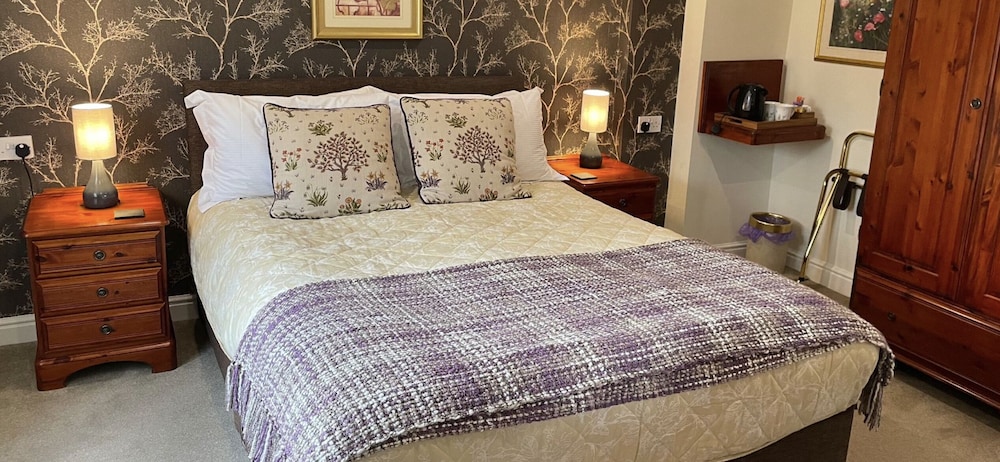 Superior King Double (Room 8)