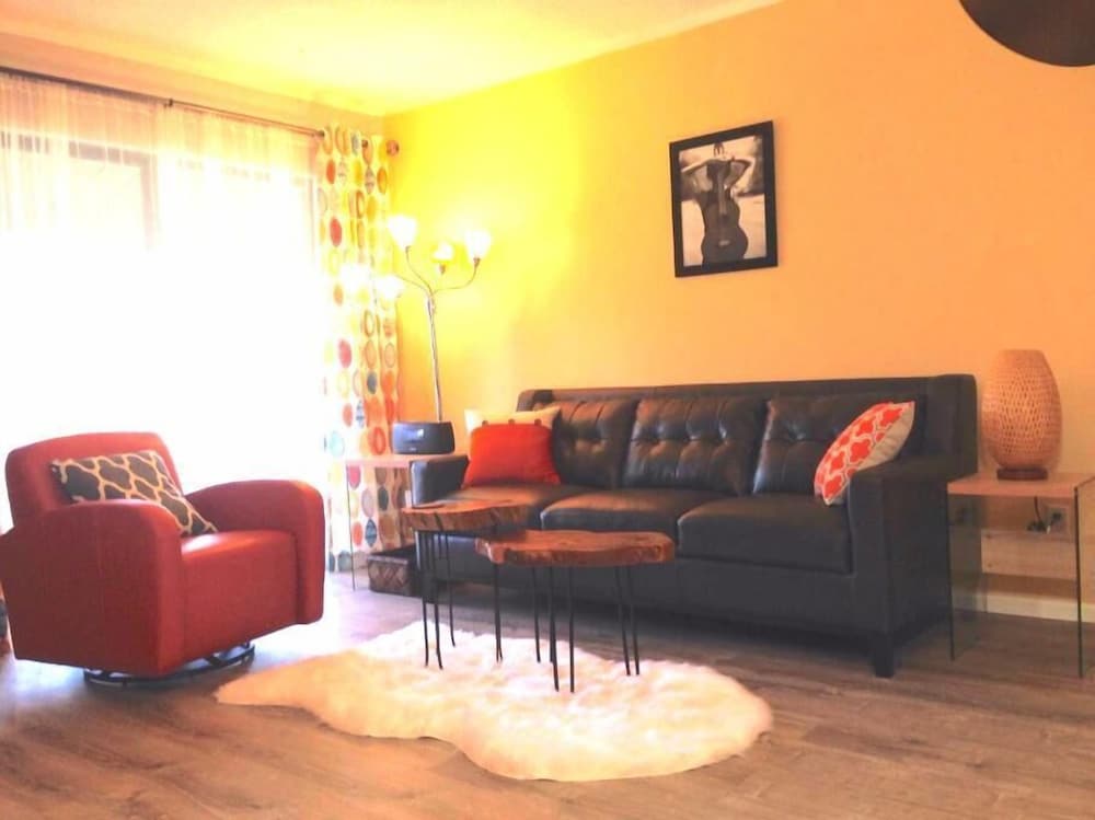 Condo, 2 Bedrooms photo 1