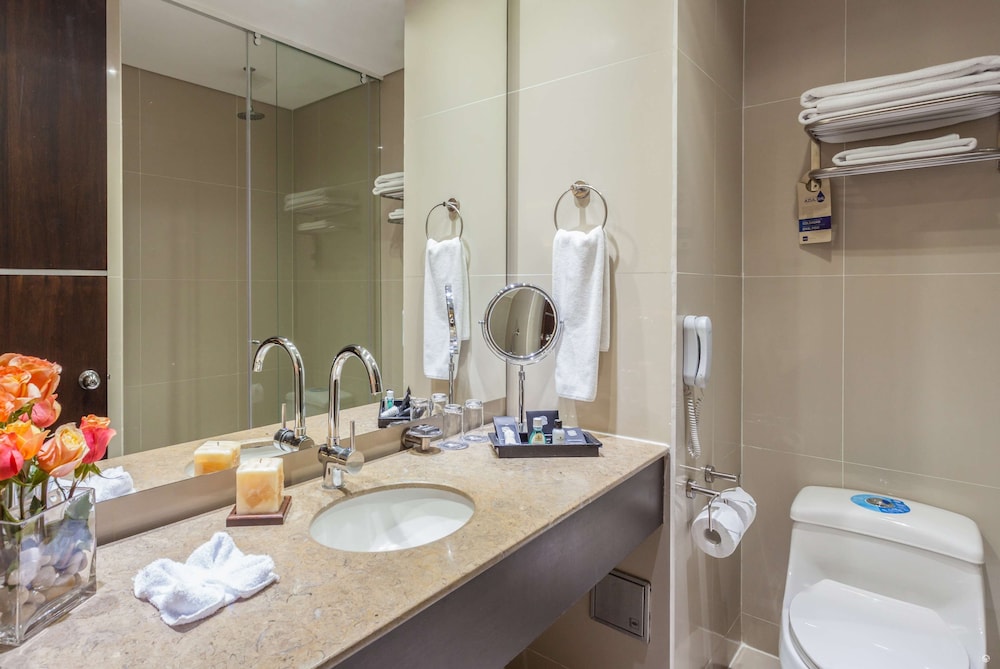 Standard Twin Room - Photo 6