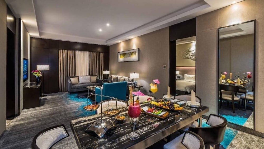 Ambassador Suite