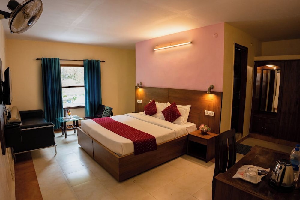 Deluxe Room - Photo 14