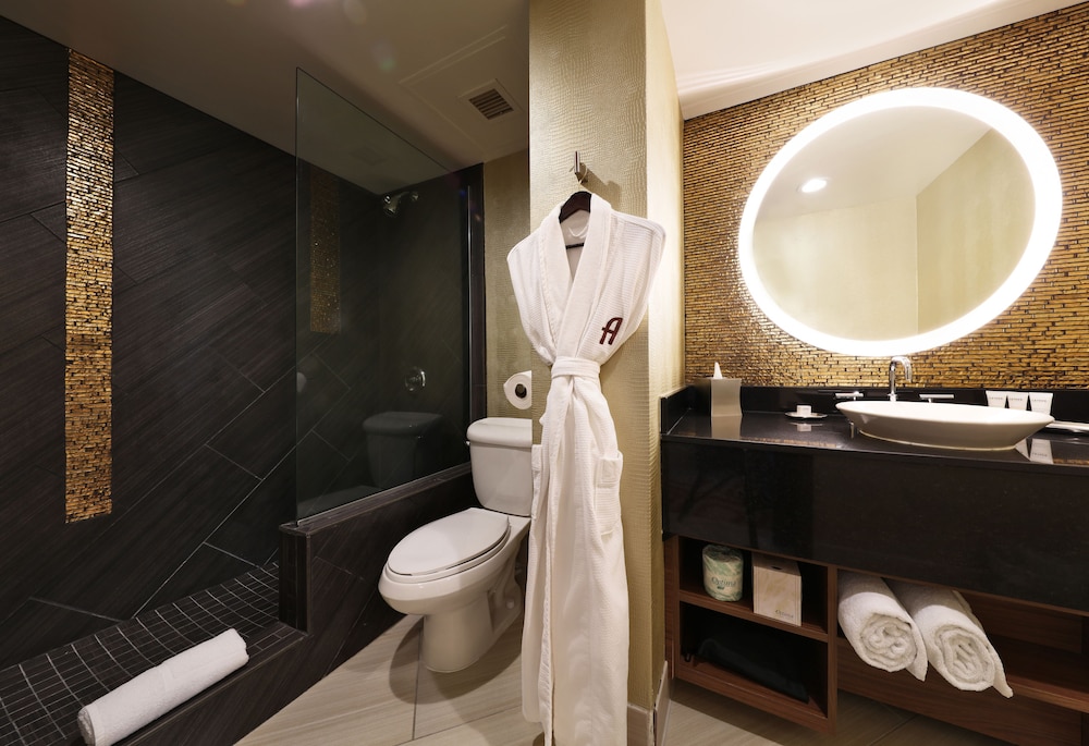 Skyline View Room (No Resort Fee) photo 2