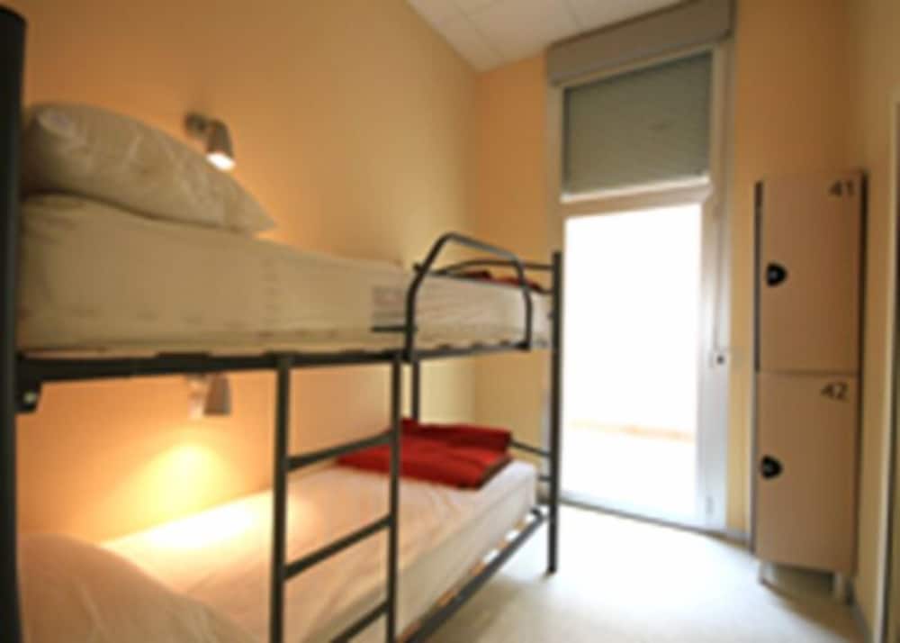 Double Room, Private Bathroom (2 Pax)