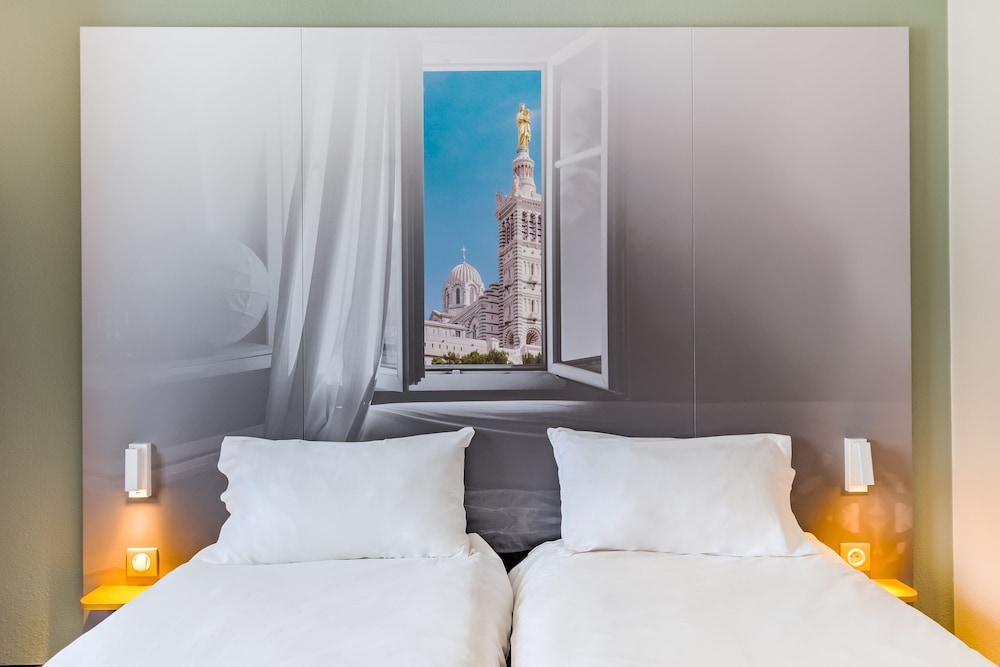 Twin Room - Photo 8