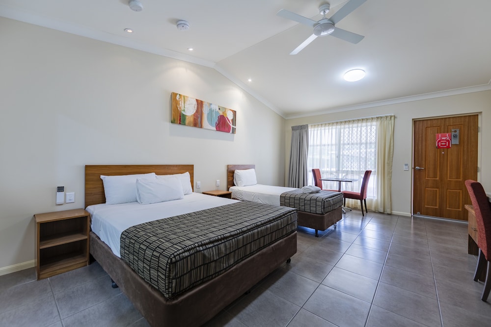 Accessible Twin Suite photo 2