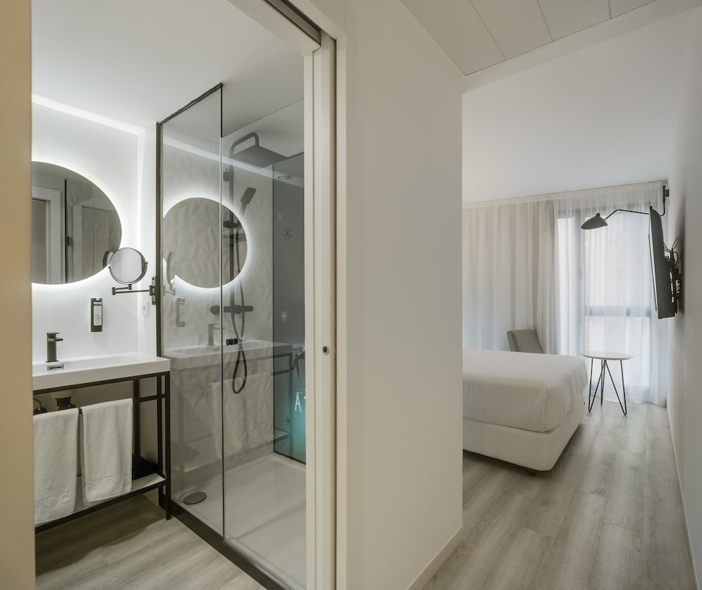 Standard Double Room, 1 Double or 2 Twin Beds - Photo 28