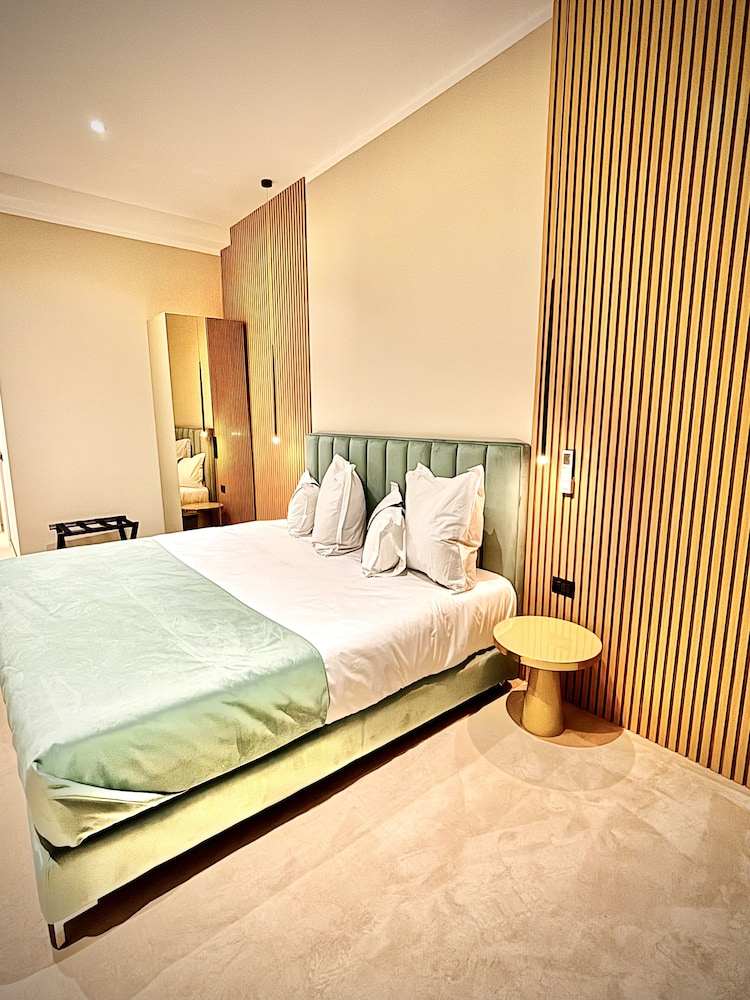 Luxury Double or Twin Room, City View photo 1