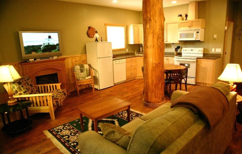 Premier Cabin photo 1