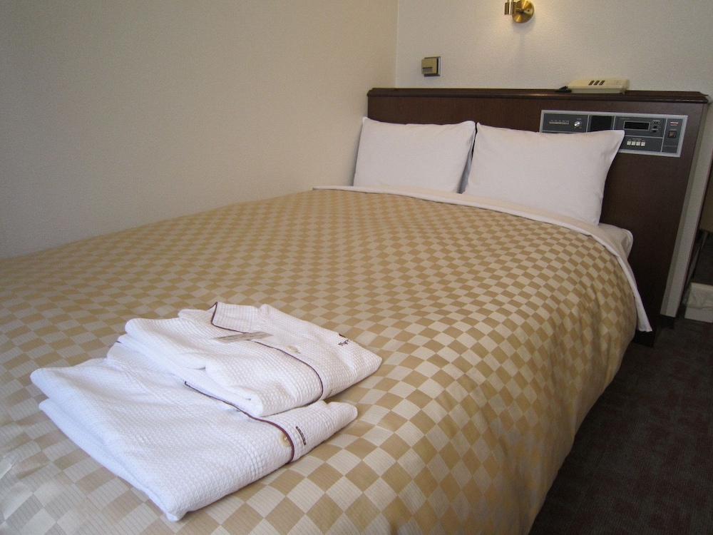 Semi double Room