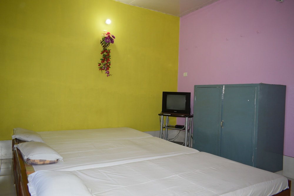 Triple Beds Room photo 3