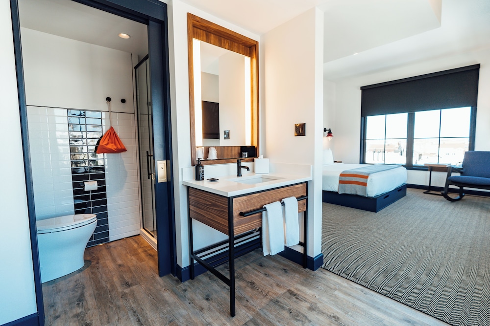 Suite (Mercantile) photo 3