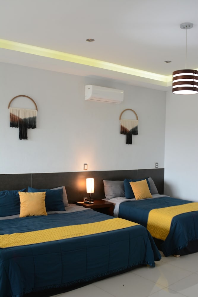 Standard Suite, Balcony photo 1