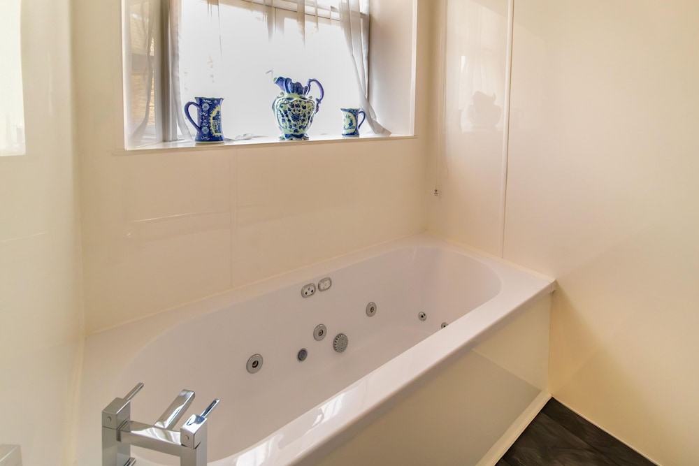 Executive Double Room - Photo 7