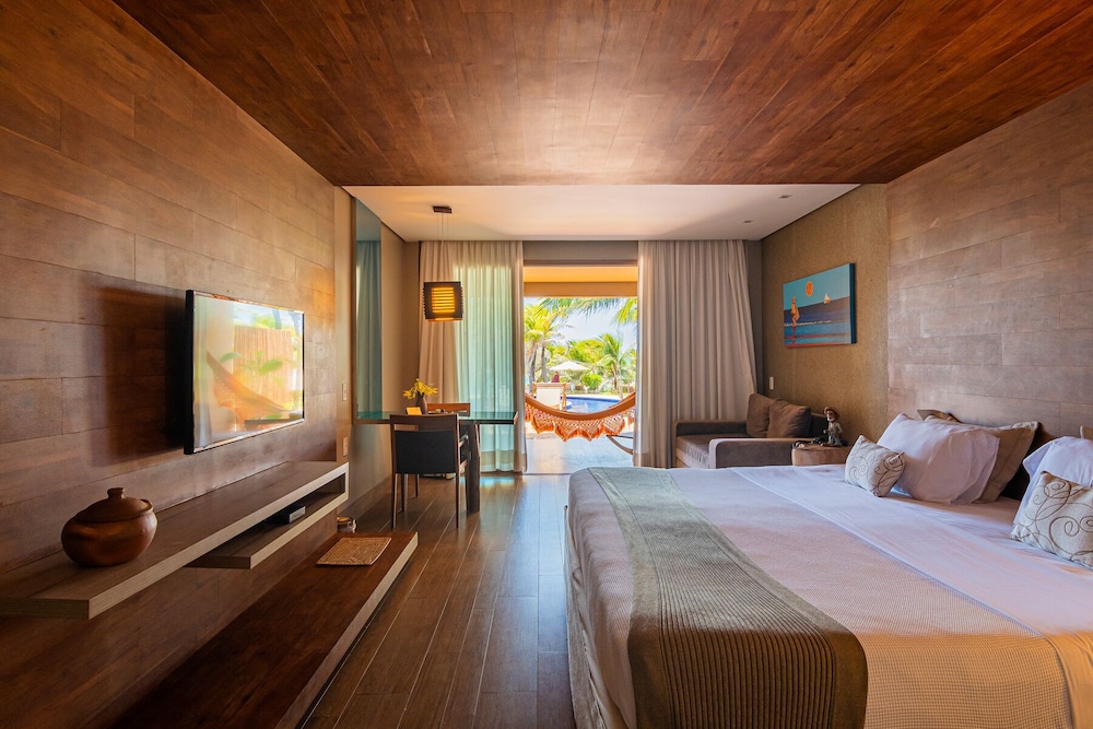 Premium Suite - Photo 1
