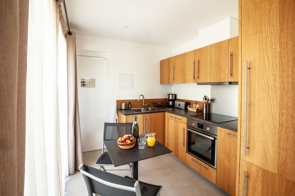 Executive Double Room, Balcony (ROMARIN) photo 3