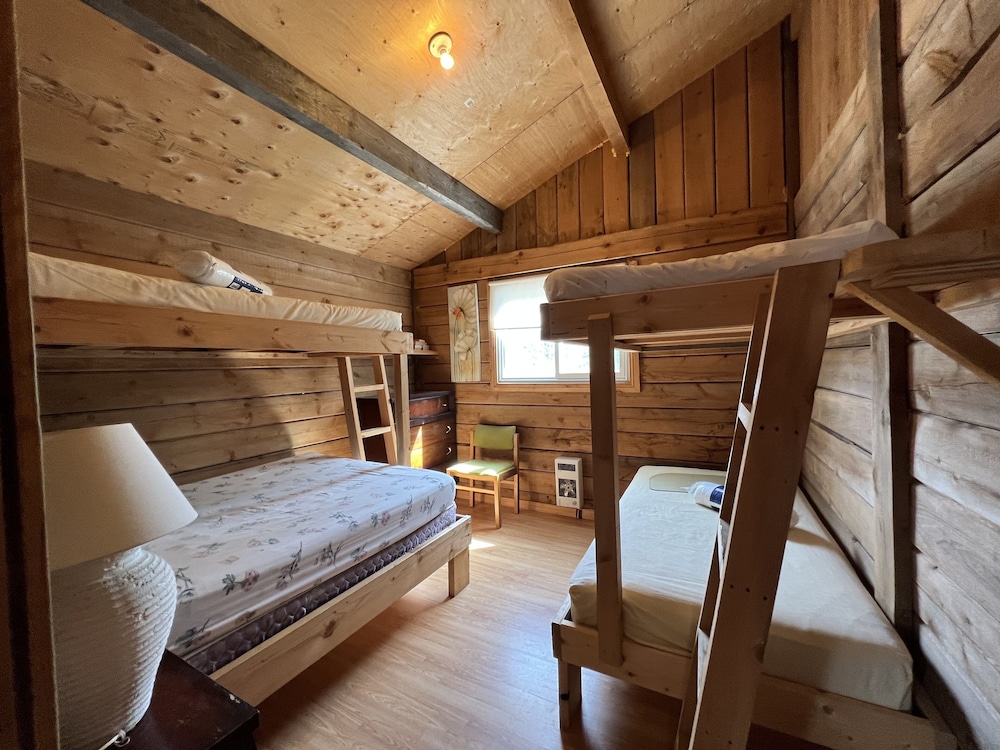Classic Cabin (D) photo 2