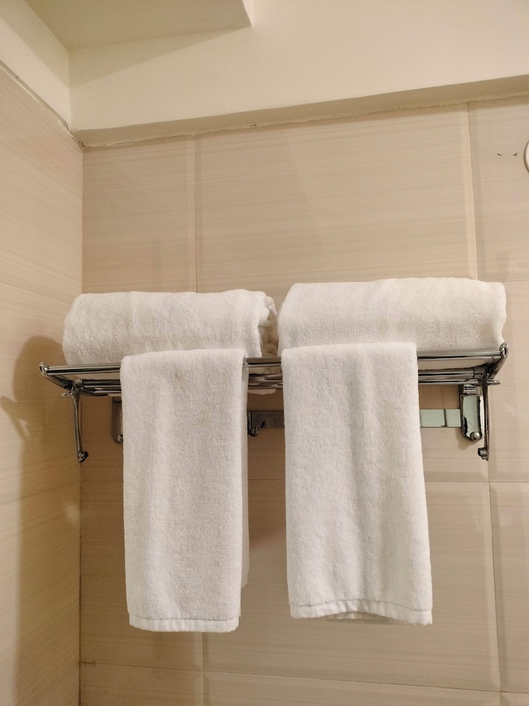 Deluxe Twin Room - Photo 3
