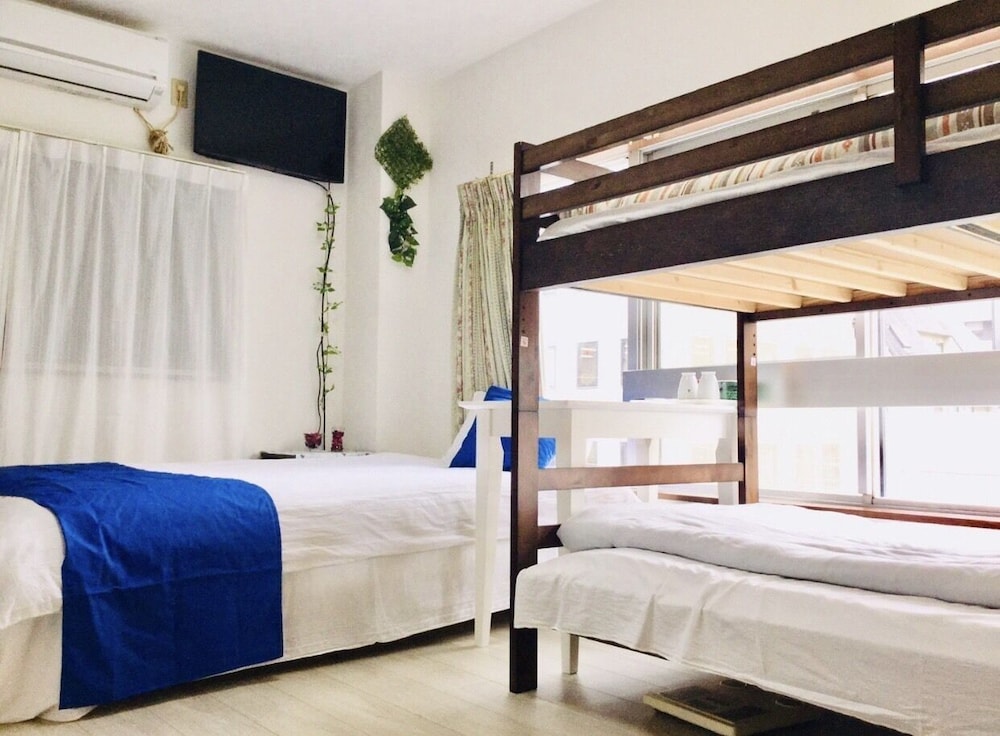 Room (202) photo 1