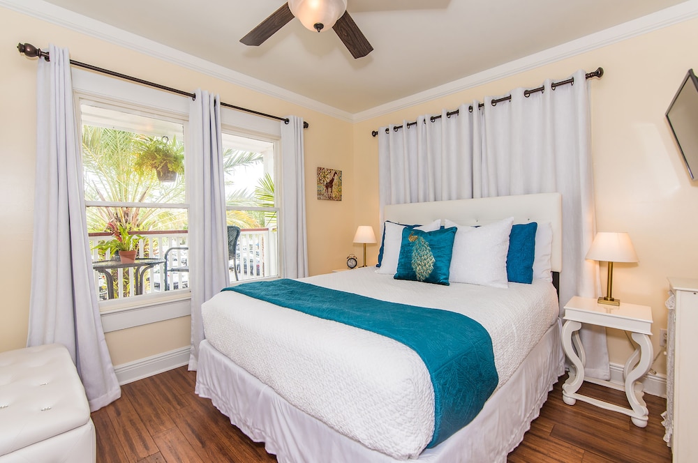 Superior Room, 1 Queen Bed, Balcony