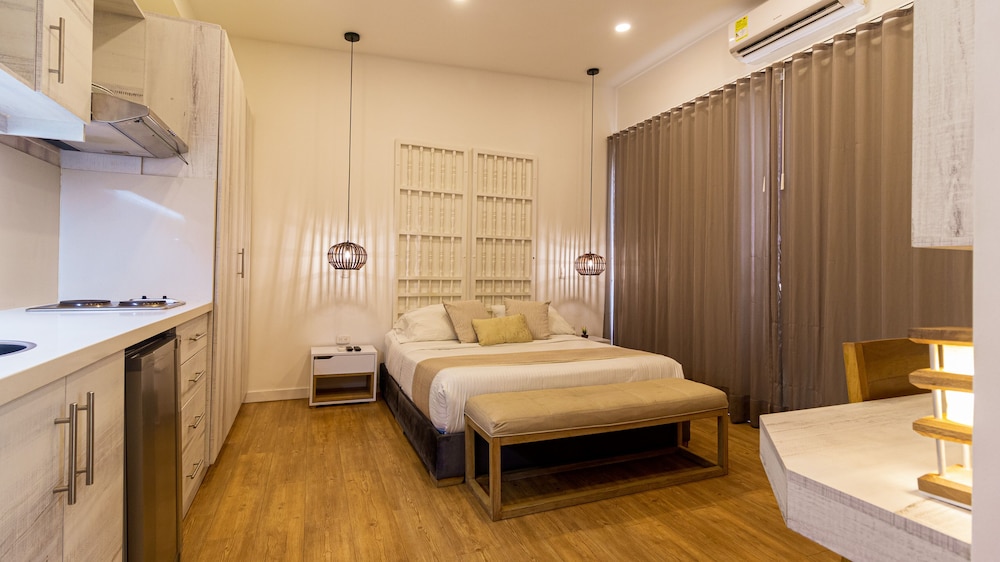 Standard Studio Suite photo 2