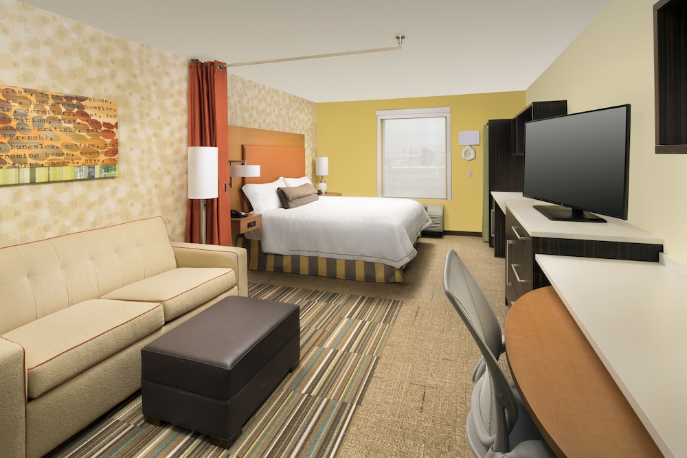 Studio, 1 King Bed, Accessible (Hearing)