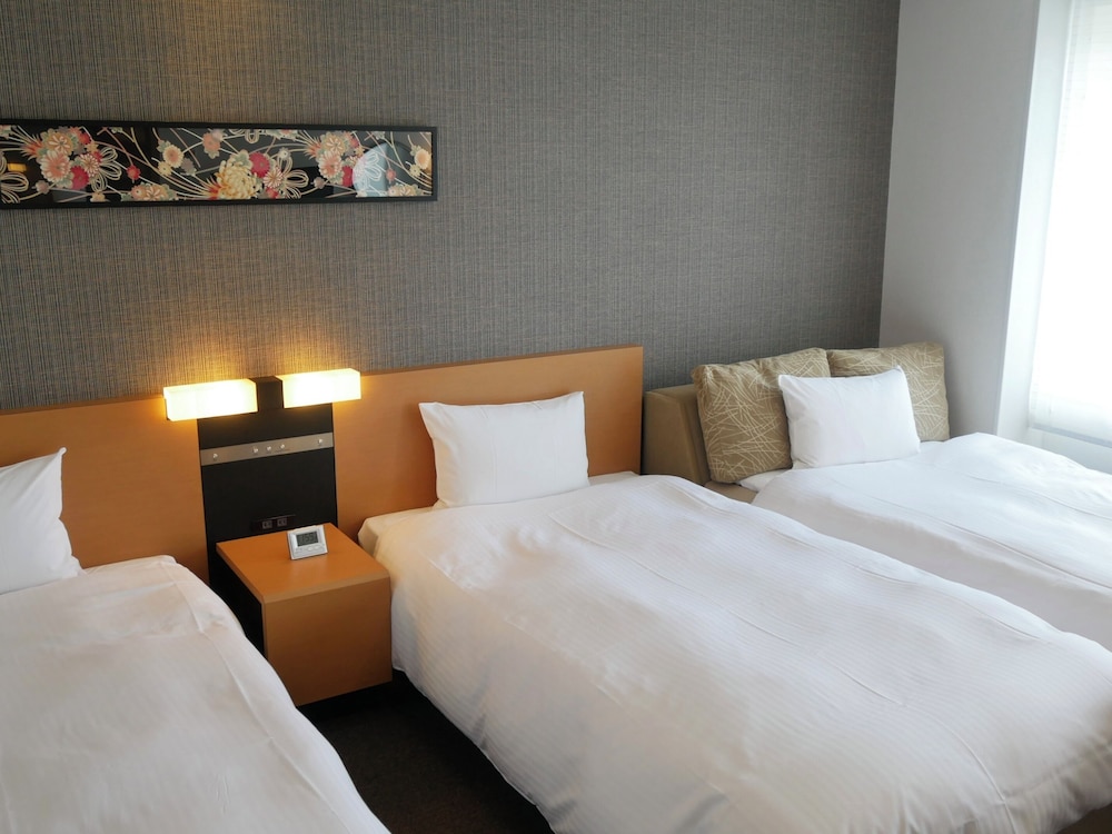 Wide Twin with Extra Bed, Non Smoking photo 1
