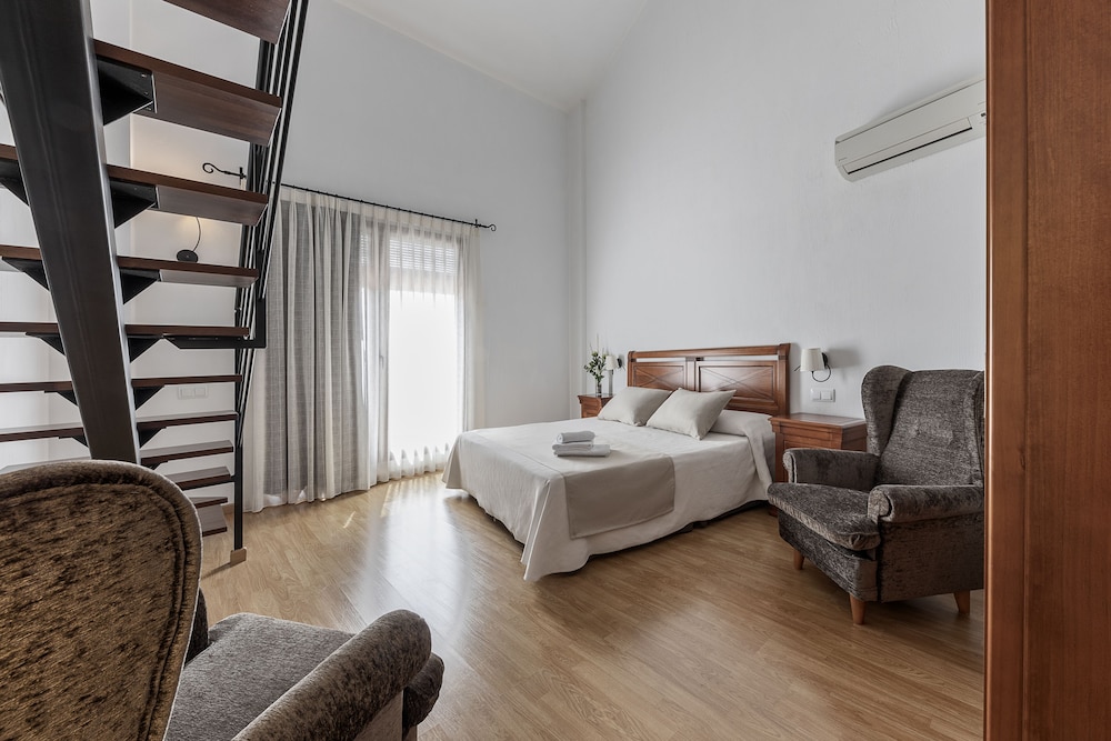 Junior Double Room, Hot Tub, Mountain View