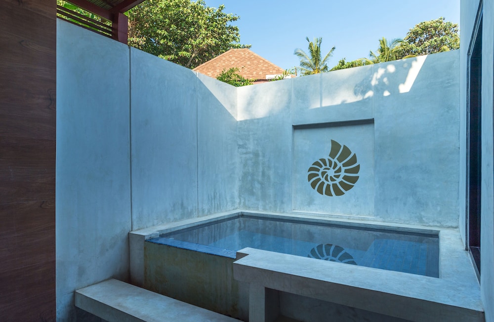 Villa Plunge Pool - Photo 10