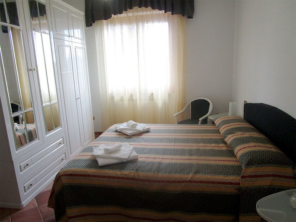 Comfort Double Or Twin Room, Private Bathroom (External) photo 1