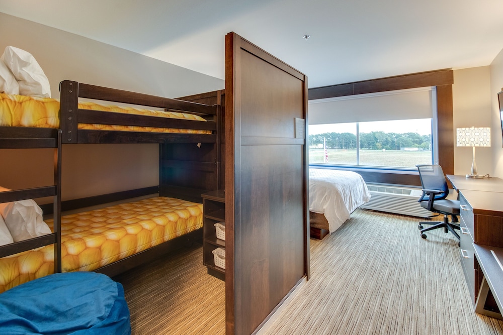Suite, Multiple Beds, Accessible (Communications) photo 1