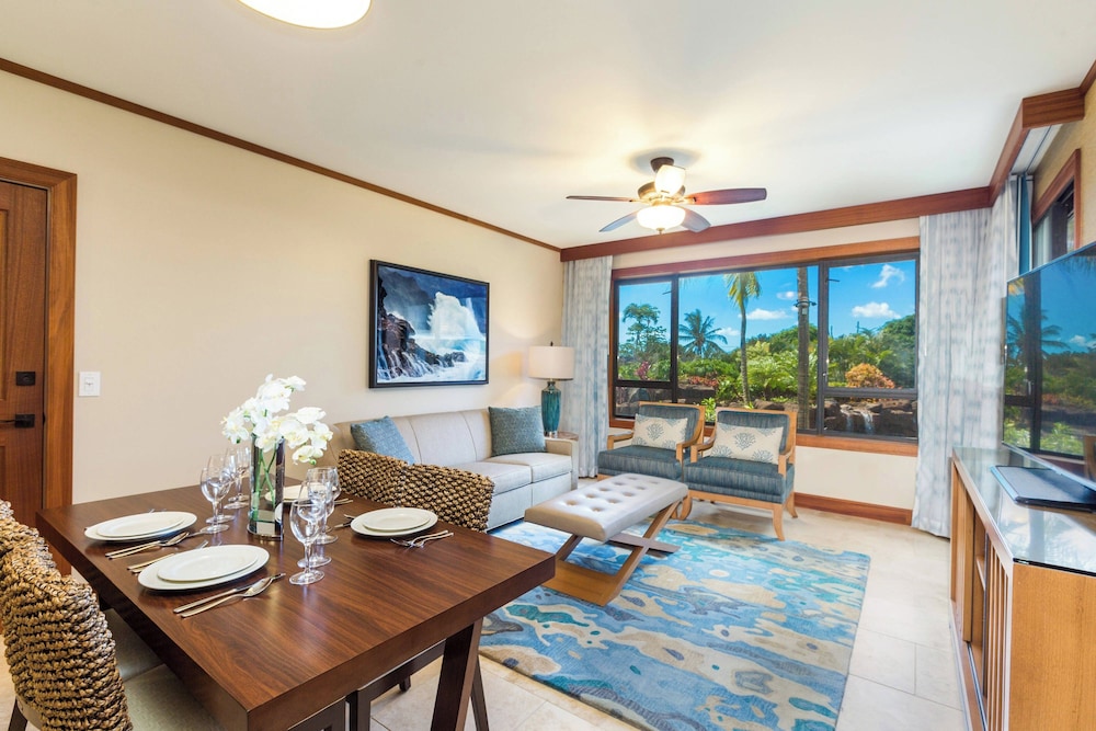 Villa, 1 Bedroom, Kitchen (Island View) thumbnail 6
