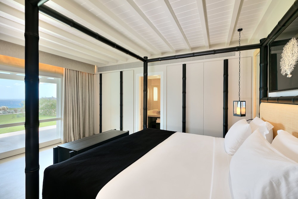 Luxury Suite, 1 Double Bed, Sea View (Balcony) photo 2