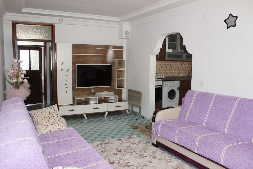 Family House photo 3