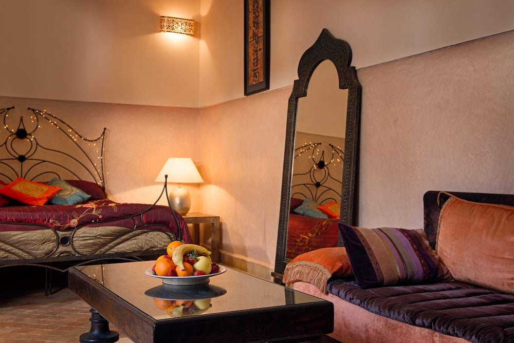 Junior Double Room, 1 King Bed (Mistress) - Photo 2