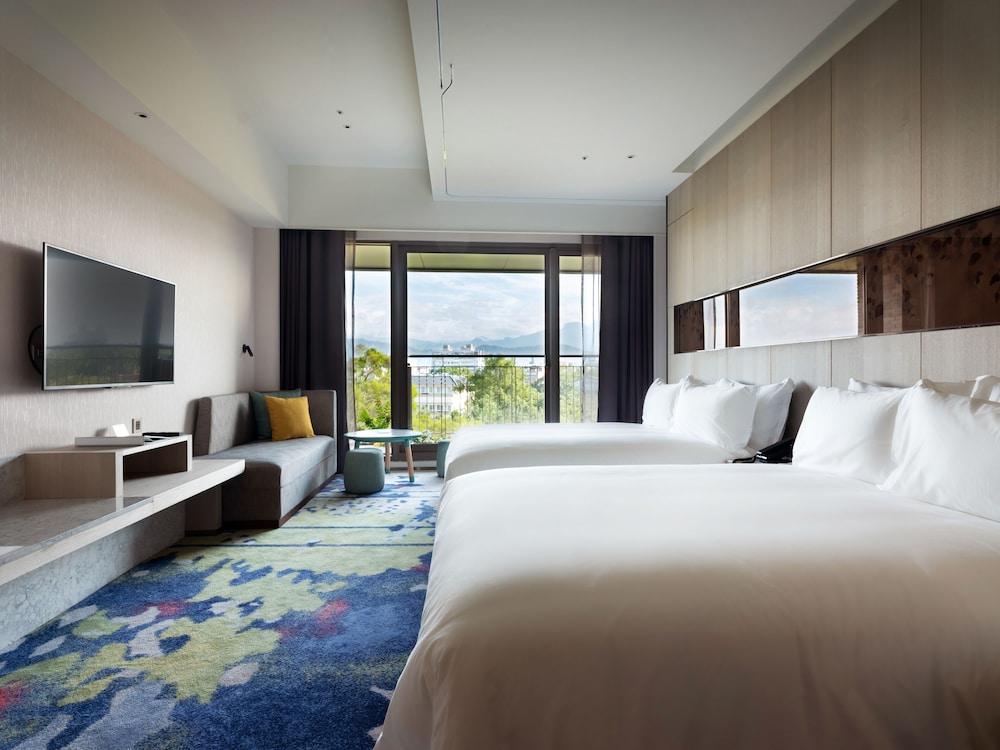 Deluxe Quadruple Room - Photo 1