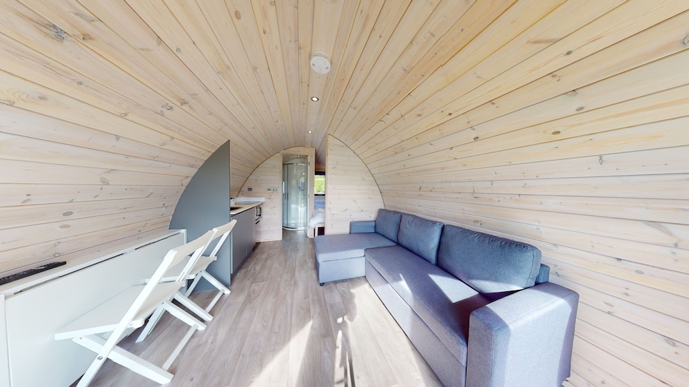 Luxury Glamping Pod (No Dogs/Pets) photo 2