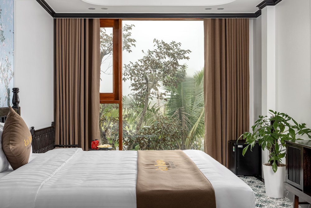 Deluxe Double Room, Pool View photo 3