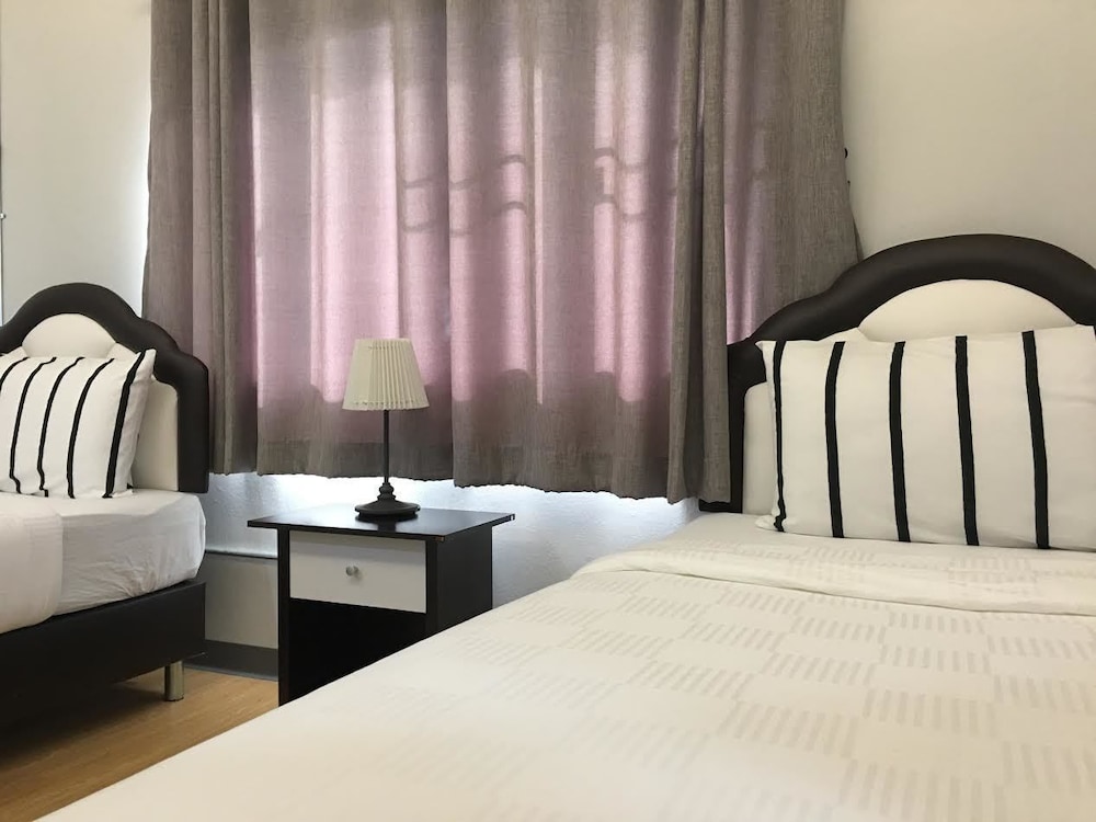 Basic Twin Room photo 2